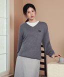 SMALL CLASSIC LOGO OVERSIZED V-NECK KNIT PULLOVER IN HEATHER GREY