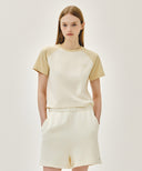 W SMALL REGULAR LOGO RAGLAN CROP TEE IN BUTTER image 1