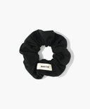 W BASIC COTTON SCRUNCHIE IN BLACK image 1