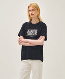 CLASSIC LOGO TEE IN NAVY image 8