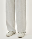 CLASSIC LOGO SWEAT PANTS IN LIGHT HEATHER GREY image 8