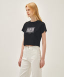 W CLASSIC LOGO CROP TEE IN BLACK image 2