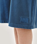 OUTLINE CLASSIC LOGO DYEING BERMUDA SWEAT SHORTS IN BLUE image 2
