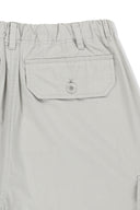 WASHED COTTON PATCH POCKET BERMUDA PANTS IN LIGHT GRAY image 5