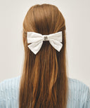 CIRCLE LOGO RIBBON HAIR PIN IN WHITE image 4