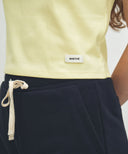 W BASIC CROP TEE IN LIGHT YELLOW image 4