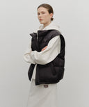 SLEEVE DETATCHABLE HOODED DOWN JACKET IN BLACK