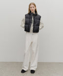 W CIRCLE LOGO CROP HOODED DOWN VEST IN BLACK image 5