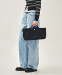 CLASSIC LOGO TOTE BAG IN BLACK image 6