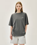 OUTLINE CLASSIC LOGO OVERSIZED DYEING TEE IN CHARCOAL GREY