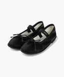 W BANDING RIBBON FLAT SHOES IN BLACK image 8