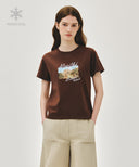 W AEROCOOL RESORT GRAPHIC TEE IN BROWN image 11