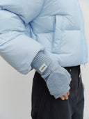 CLASSIC LOGO MITTENS IN ASH BLUE