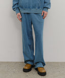 GARMENT DYED SWEAT PANTS IN BLUE image 19