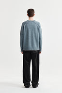 BASIC LOGO RAGLAN KNIT PULLOVER IN SMOKE BLUE