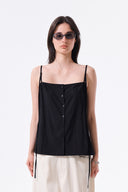 BUTTON SLEEVELESS BLOUSE IN BLACK