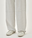 CLASSIC LOGO SWEAT PANTS IN LIGHT HEATHER GREY image 2