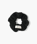 W BASIC COTTON SCRUNCHIE IN BLACK image 5