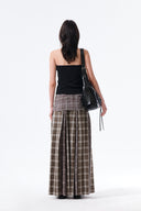 LABEL DETAIL HALTER TANK TOP IN BLACK image 7